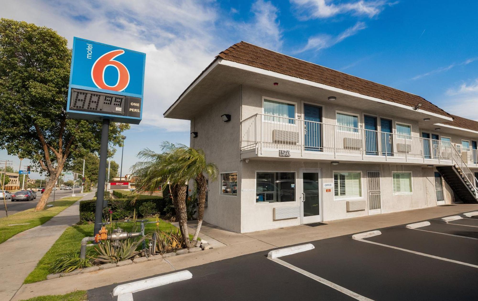 Motel 6 Ontario Airport Eksteriør billede