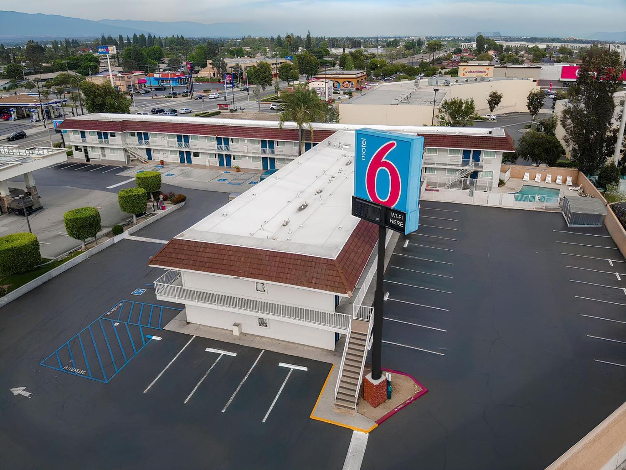 Motel 6 Ontario Airport Eksteriør billede