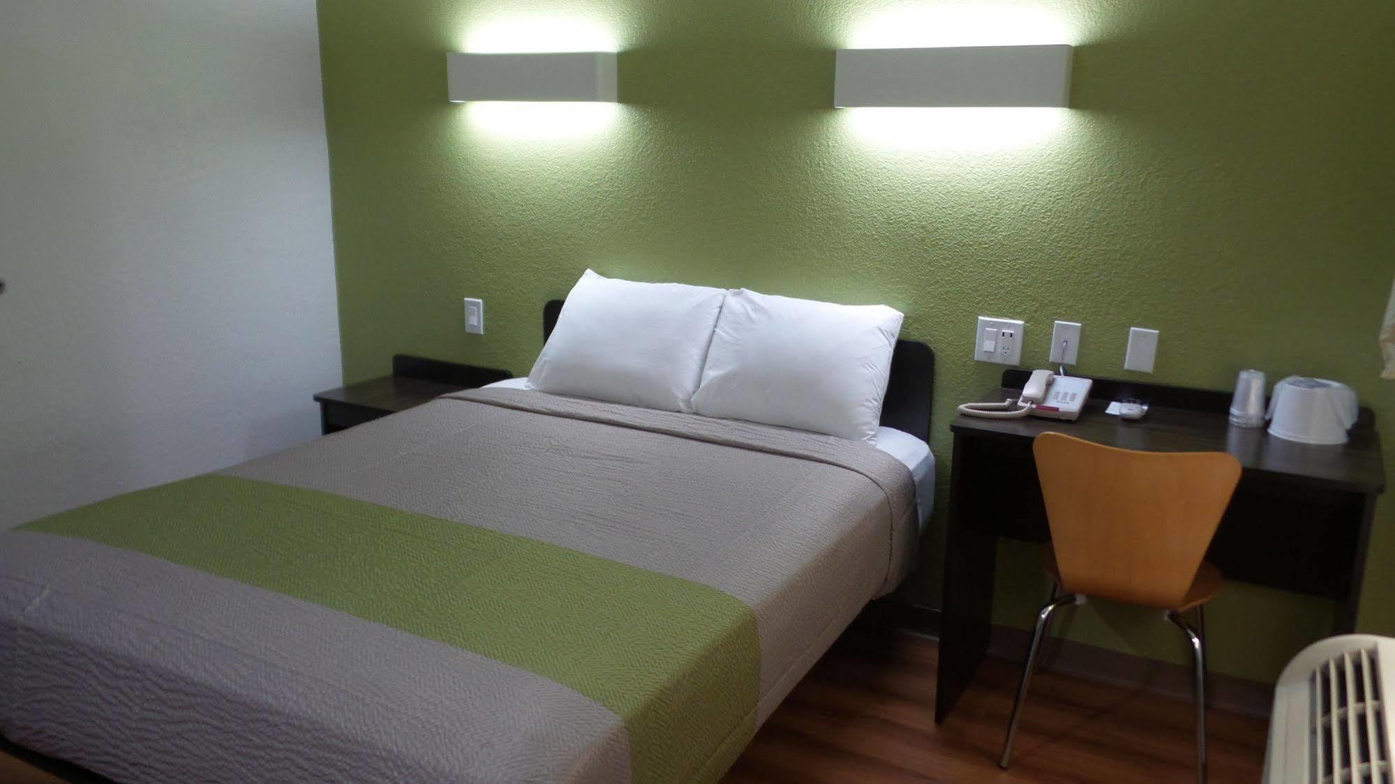Motel 6 Ontario Airport Eksteriør billede