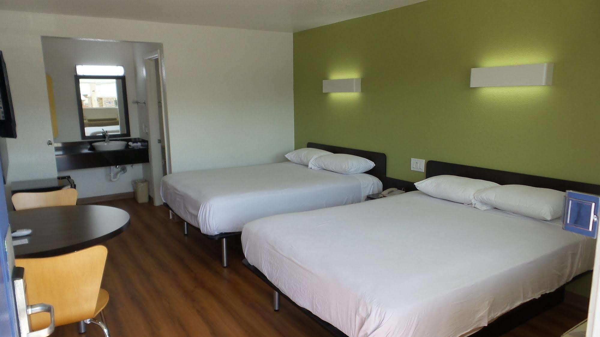 Motel 6 Ontario Airport Eksteriør billede